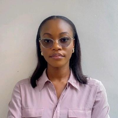 Tomisin Bamidele headshot